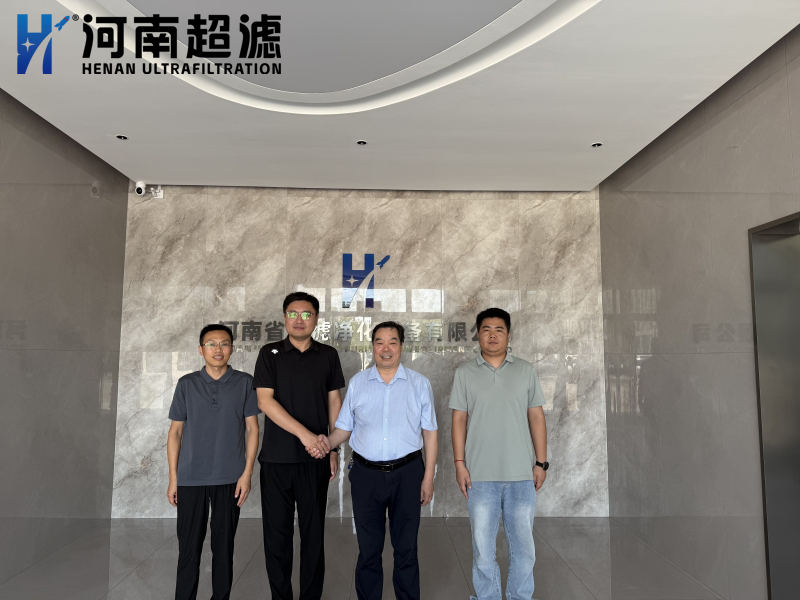 深化校企合作，共謀創(chuàng)新未來(lái)
